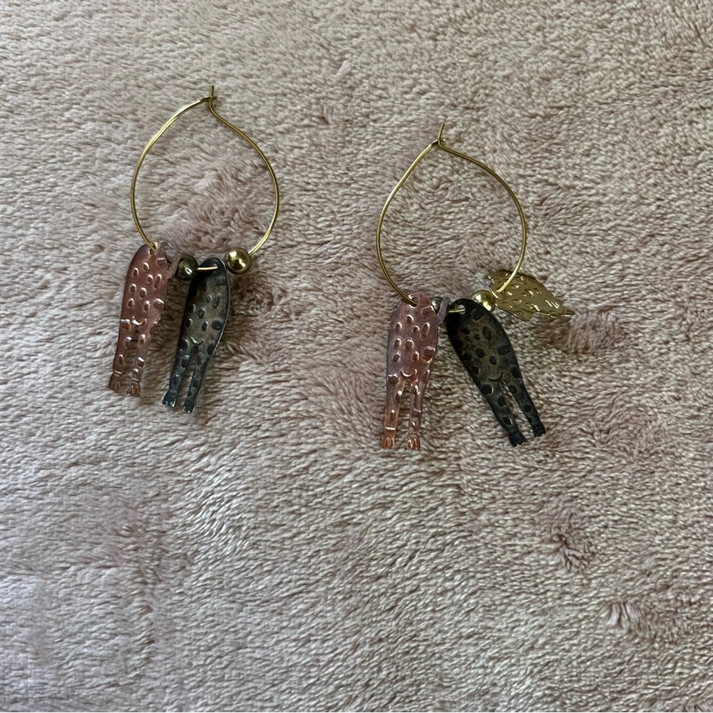 Vintage earrings 🌸